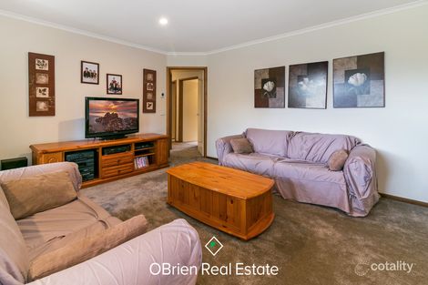 Property photo of 14 Correa Grove Frankston South VIC 3199