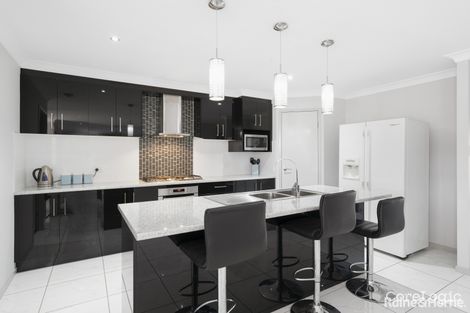 18-20 Scotts Lane, Woodford, QLD 4514