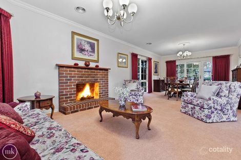 Property photo of 12 Toorak Court Greensborough VIC 3088