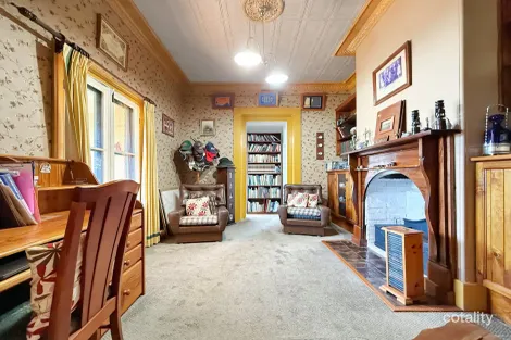 Property photo of 6 Patterson Avenue Young NSW 2594