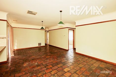 Property photo of 12 Gunn Drive Estella NSW 2650