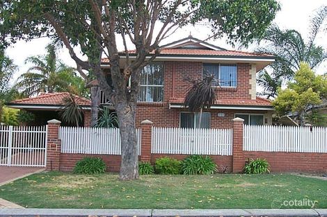 2/34 Ostend Rd, Scarborough, WA 6019