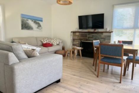 4 Dana Ave, Blairgowrie, VIC 3942