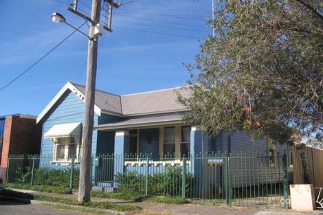 3 Crompton St, Hamilton, NSW 2303