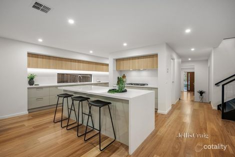 Property photo of 1/10 Miller Crescent Mount Waverley VIC 3149