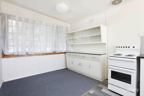 Property photo of 17 Boronia Crescent Elizabeth Vale SA 5112