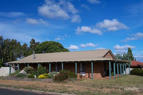 19 Bovell Ave, Margaret River, WA 6285