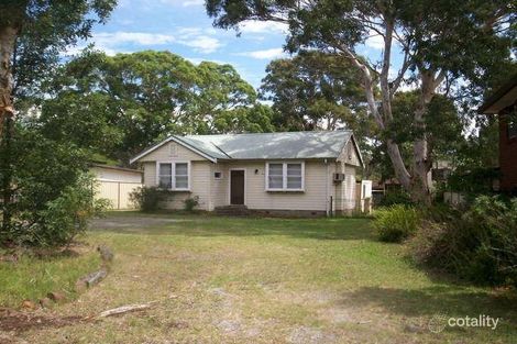 Property photo of 173 Tuggerawong Road Tuggerawong NSW 2259