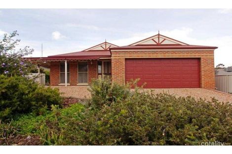 4 Gondolier Tce, Golden Square, VIC 3555