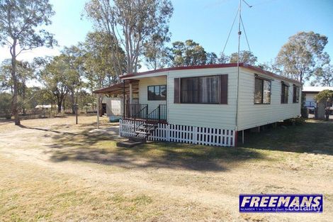 16 Deakin Cres, Nanango, QLD 4615