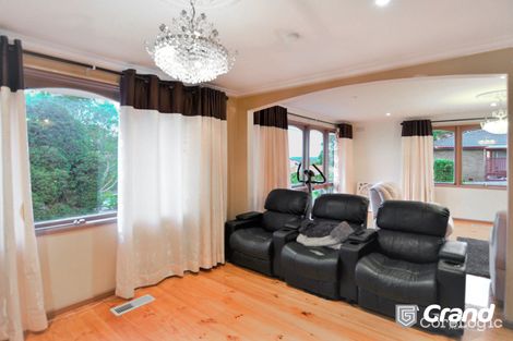 Property photo of 3 Maculosa Court Endeavour Hills VIC 3802