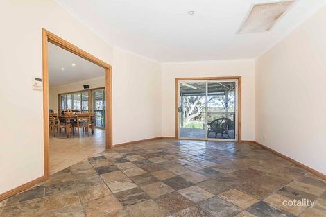 Property photo of 88 Kingfisher Drive Clare SA 5453