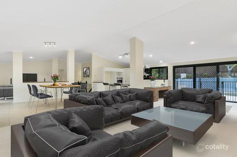 7 Rob Roy Ct, Highland Park, QLD 4211