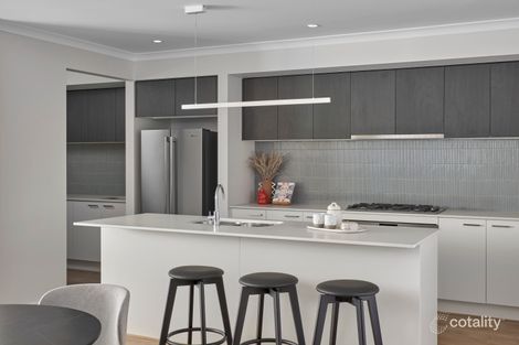 51 Freeman Cct, Newborough, VIC 3825