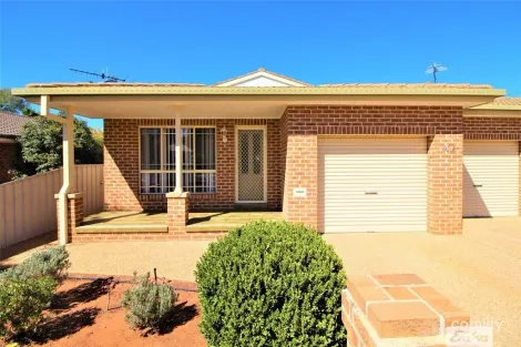 1/30a Kooba St, Griffith, NSW 2680
