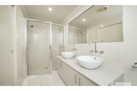 Property photo of 23 Maree Crescent Gracemere QLD 4702