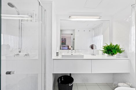 Property photo of 6/42 Falkinder Avenue Paradise Point QLD 4216