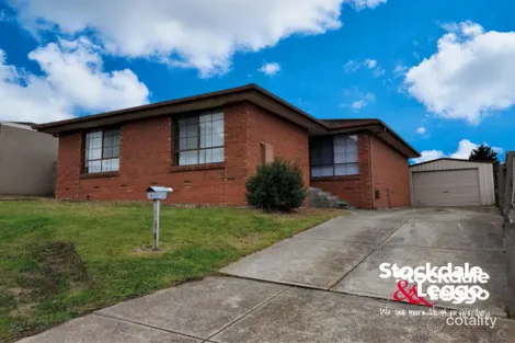 Property photo of 8 Banksia Place Meadow Heights VIC 3048