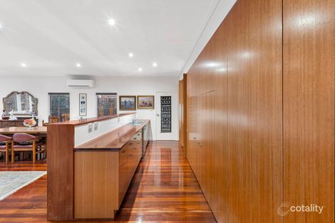Property photo of 12 Kirk Road Point Lonsdale VIC 3225