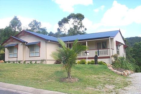 21 Lomatia Ct, Bonogin, QLD 4213