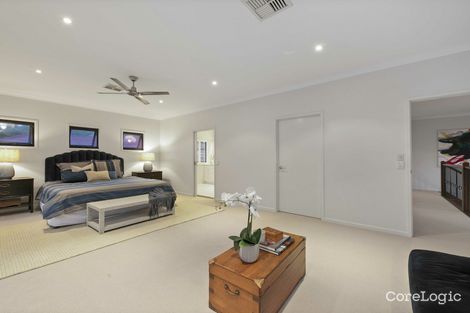 8 Brisbane Cso, Fairfield, QLD 4103