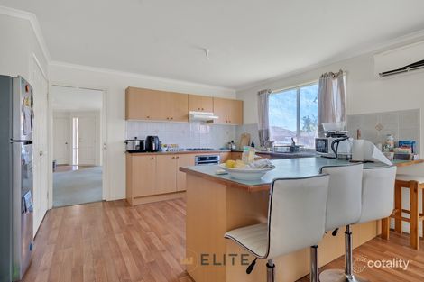 Property photo of 22 Ormiston Place Narre Warren South VIC 3805