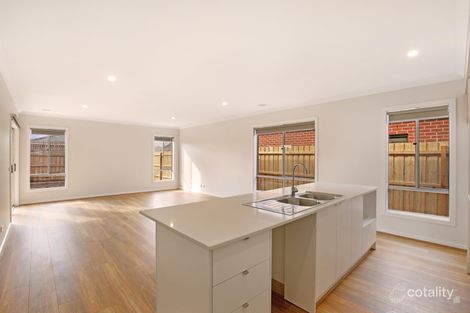 Property photo of 31 Ruthven Way Mambourin VIC 3024