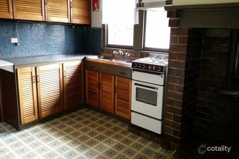 Property photo of 10 Cobrey Street Sunshine VIC 3020