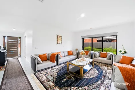 64 Sabel Dr, Cranbourne North, VIC 3977