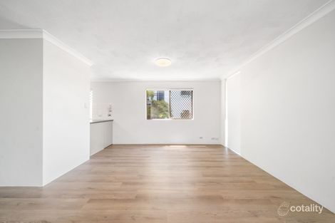 Property photo of 2/31 Humpybong Esplanade Redcliffe QLD 4020