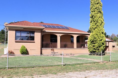 Property photo of 54 Edgar Hanrahan Drive Burraga NSW 2795