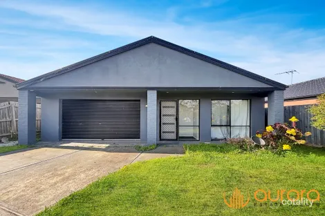 48 Wakenshaw Cres, Pakenham, VIC 3810