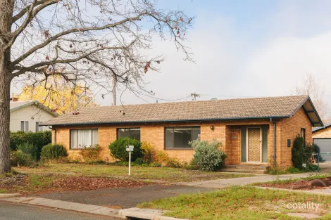 Property photo of 17 Fairbridge Crescent Ainslie ACT 2602