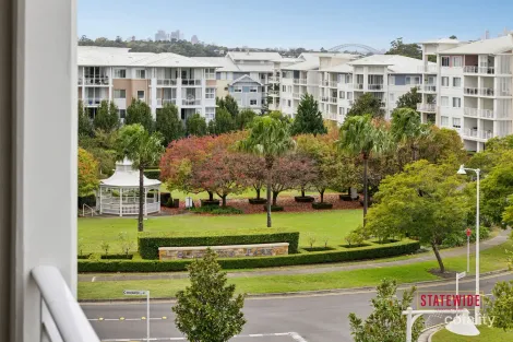 Property photo of 401/7-11 Magnolia Drive Breakfast Point NSW 2137
