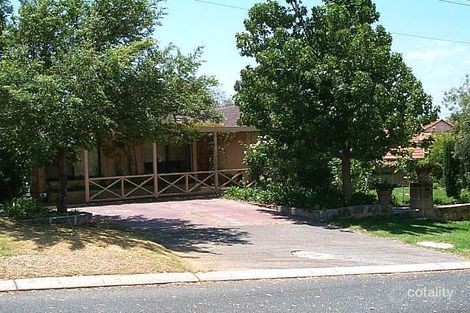 17 Reservoir Cl, Mosman Park, WA 6012