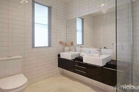 Property photo of 11 Margaret Street Newport VIC 3015