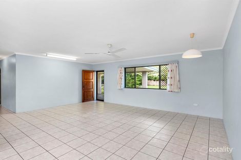 2/49 Mazlin Cl, Edge Hill, QLD 4870
