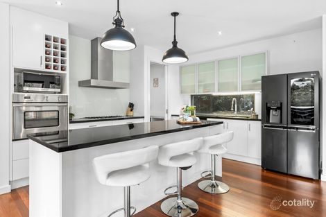 Property photo of 62 Essex Road Surrey Hills VIC 3127