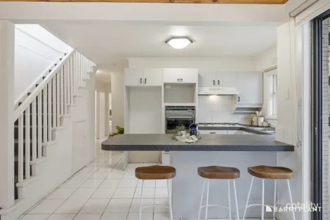 Property photo of 16 Pine Road Bayswater VIC 3153