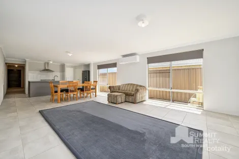 Property photo of 10 Dichiera Bend Dalyellup WA 6230