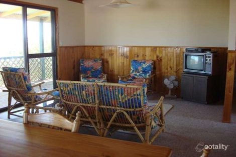 Property photo of 10 Miles Crescent Ledge Point WA 6043