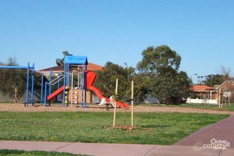 Property photo of 2 Reumah Place Aspendale Gardens VIC 3195