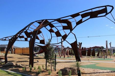 Property photo of 20 Celtic Drive Cranbourne East VIC 3977