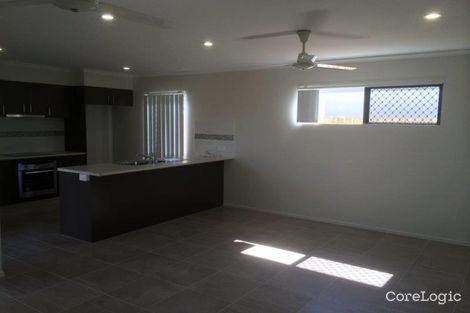 Property photo of 1/33 Yass Circuit Kelso QLD 4815