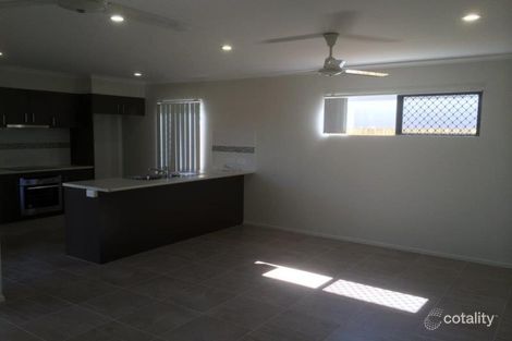 Property photo of 1/33 Yass Circuit Kelso QLD 4815