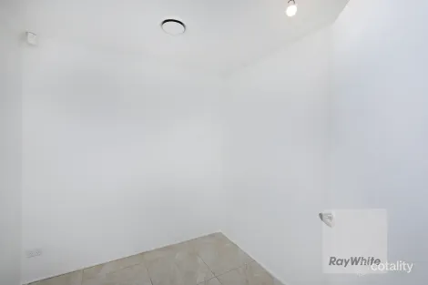 Property photo of 22 Sheridan Way Roxburgh Park VIC 3064