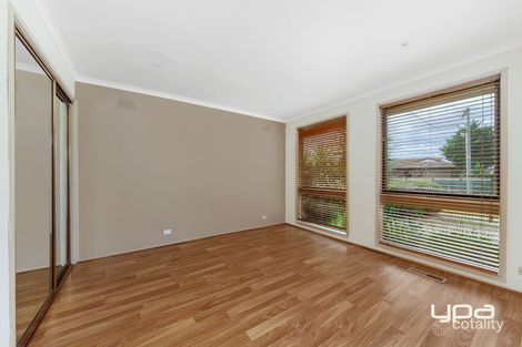 Property photo of 27 Coventry Drive Werribee VIC 3030