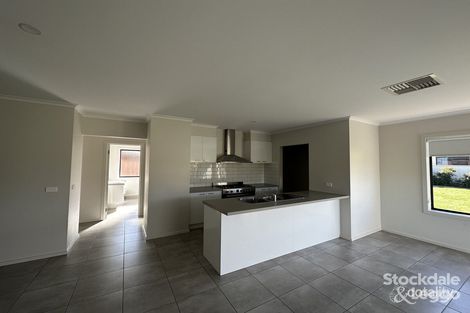 Property photo of 2 Frome Avenue Kialla VIC 3631