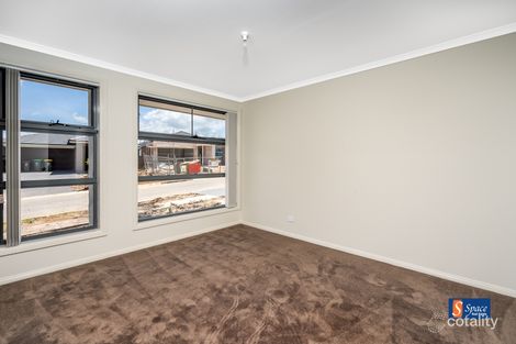 Property photo of 7 Rich Way Spring Farm NSW 2570