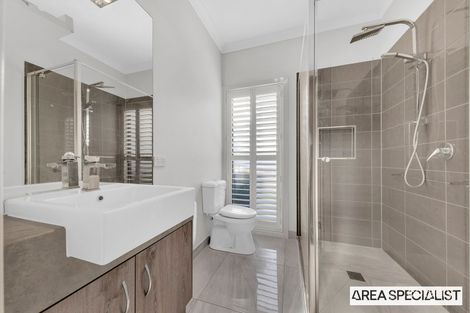 Property photo of 34 Orinoco Chase Werribee VIC 3030